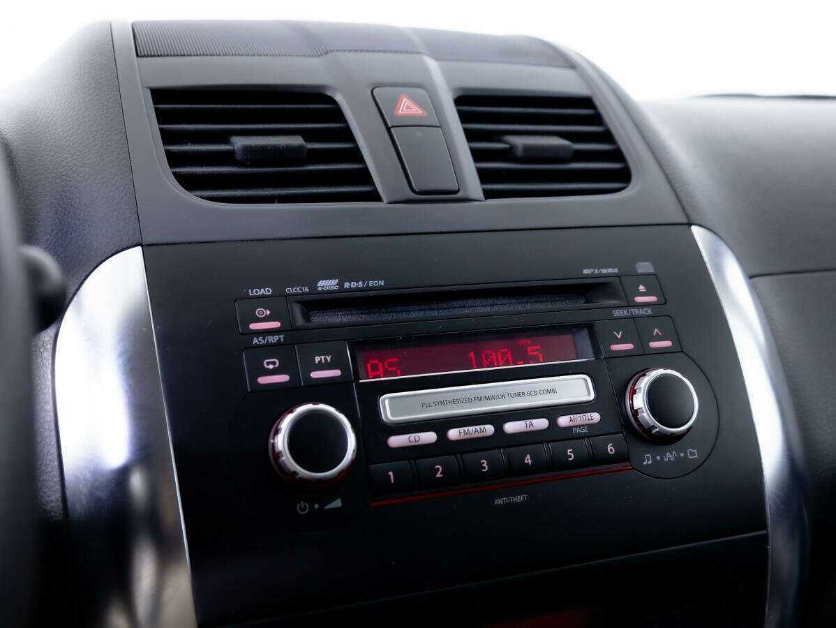 Suzuki SX4, 2012 Фото №12