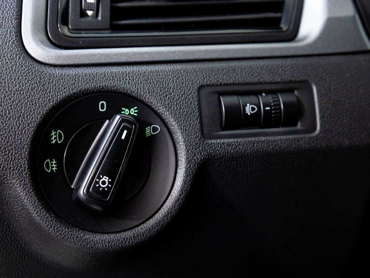 Skoda Rapid, 2017 Фото №15