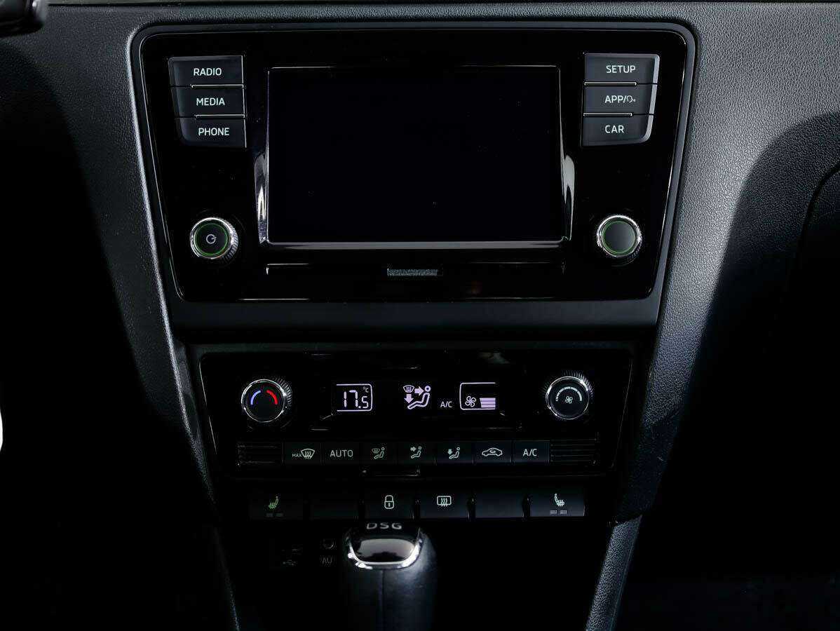 Skoda Rapid, 2017 Фото №15