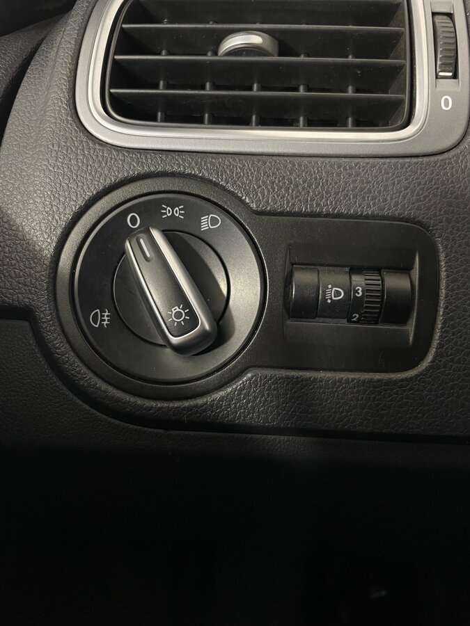 Volkswagen Polo, 2016 Фото №17