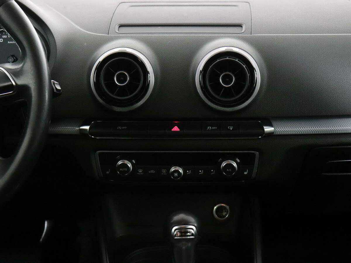 Audi A3 Sportback, 2013 Фото №12