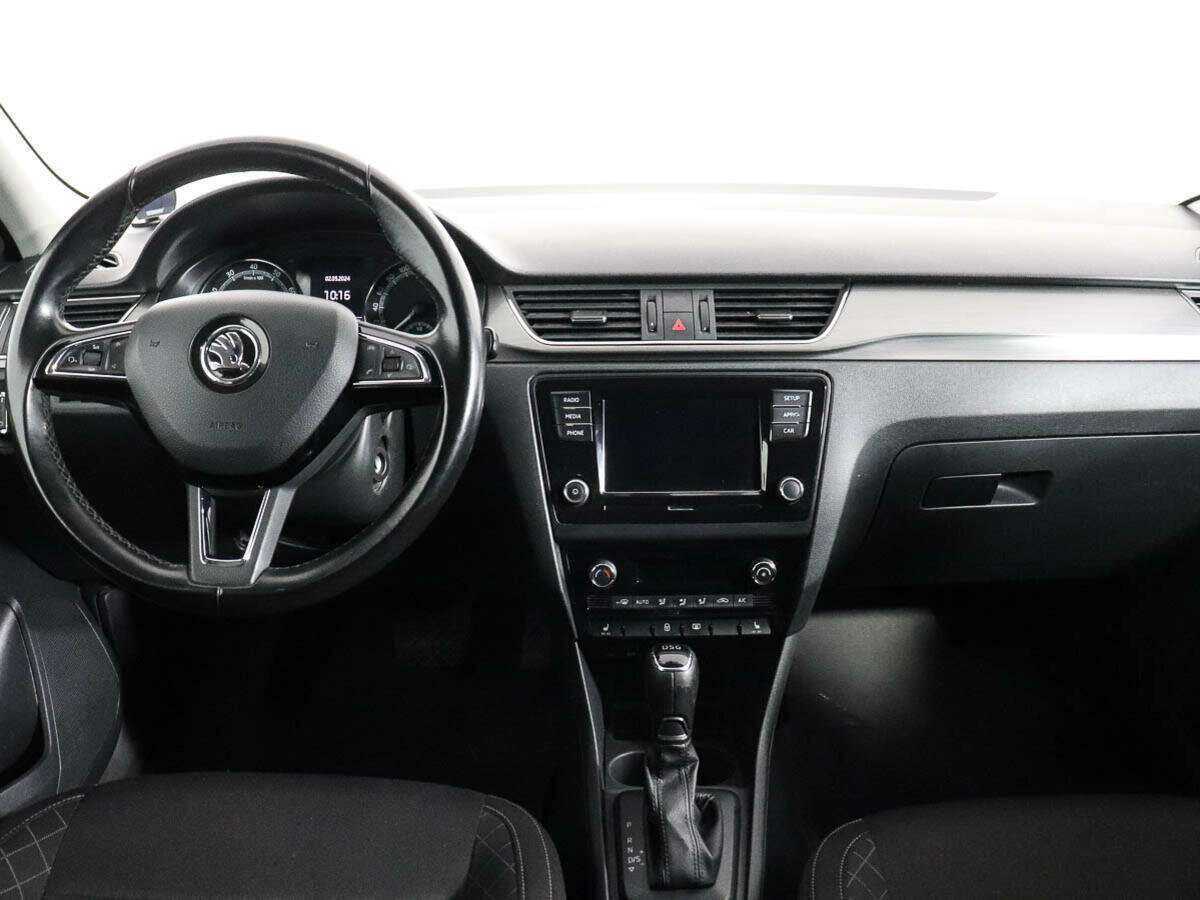 Skoda Rapid, 2017 Фото №11