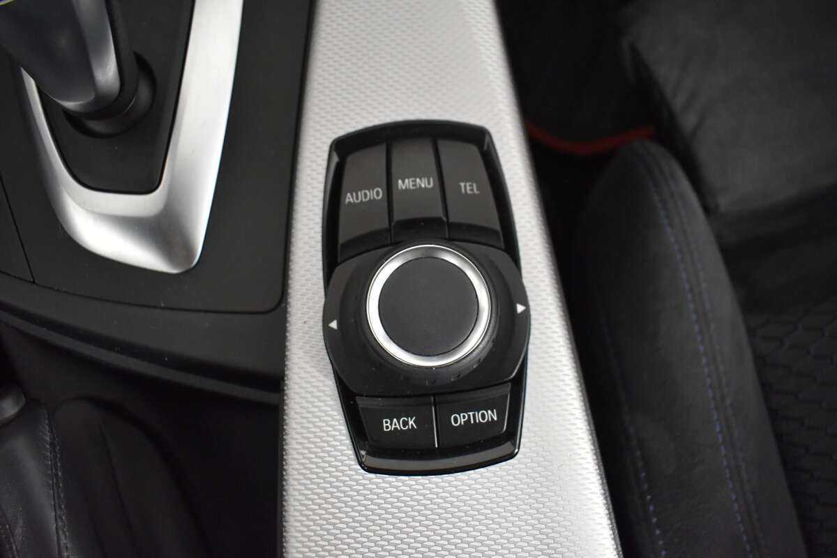 BMW 3 серии 320i xDrive, 2016 Фото №14