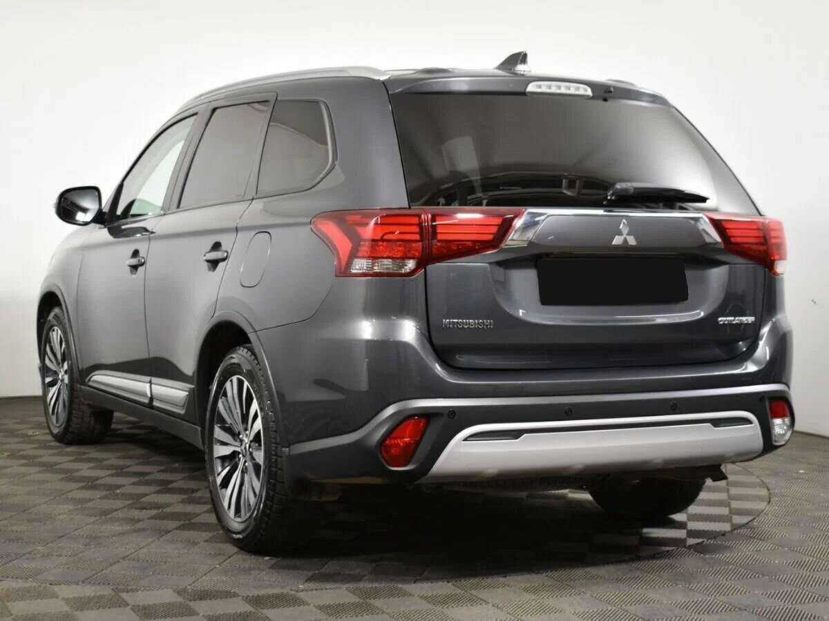 Mitsubishi Outlander, 2019 - 108 264 км. | Фото №4