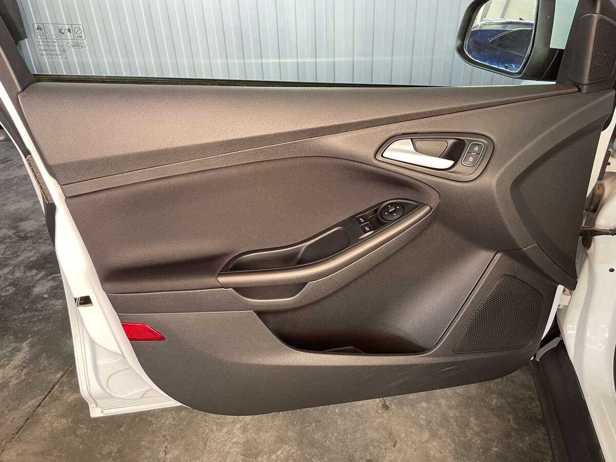 Ford Focus, 2018 Фото №17
