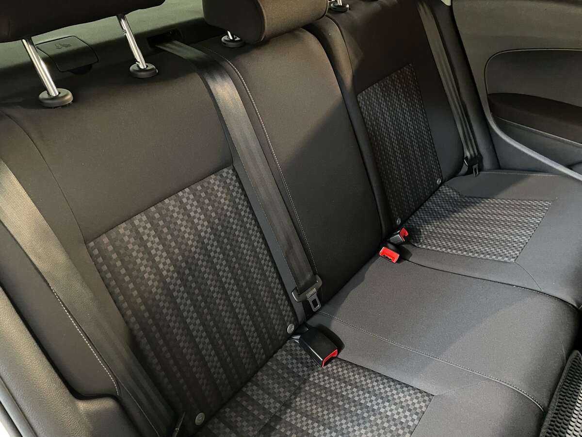 Volkswagen Polo, 2018 Фото №16