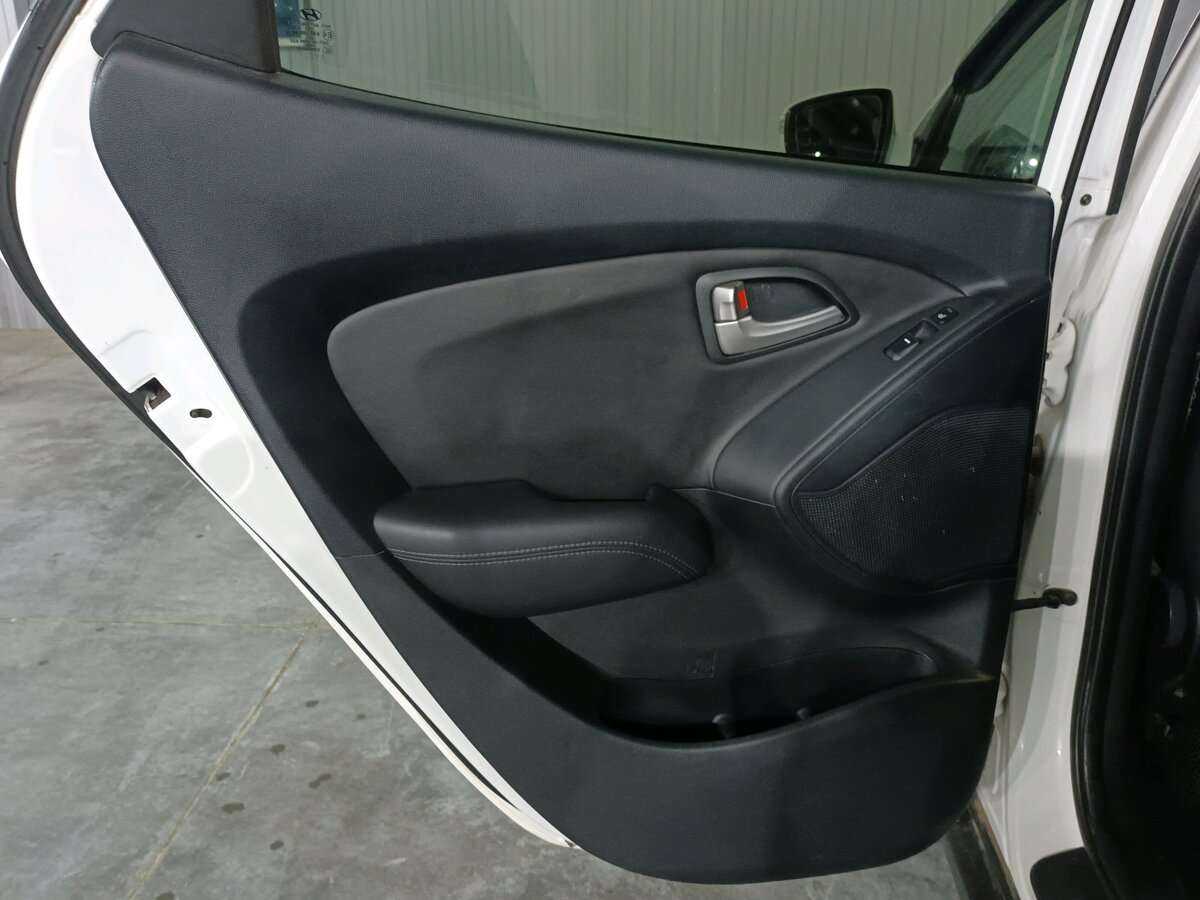 Hyundai ix35, 2012 Фото №17