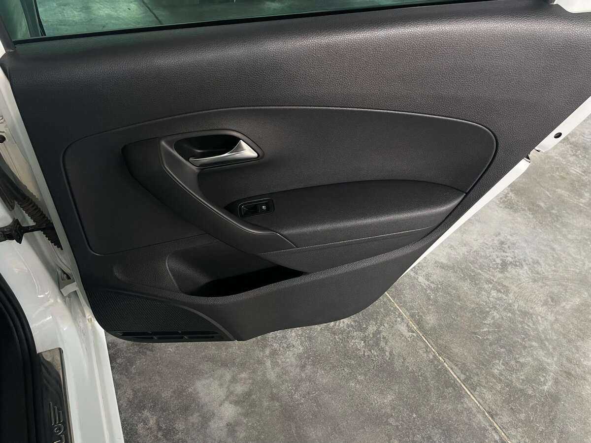 Volkswagen Polo, 2018 Фото №20