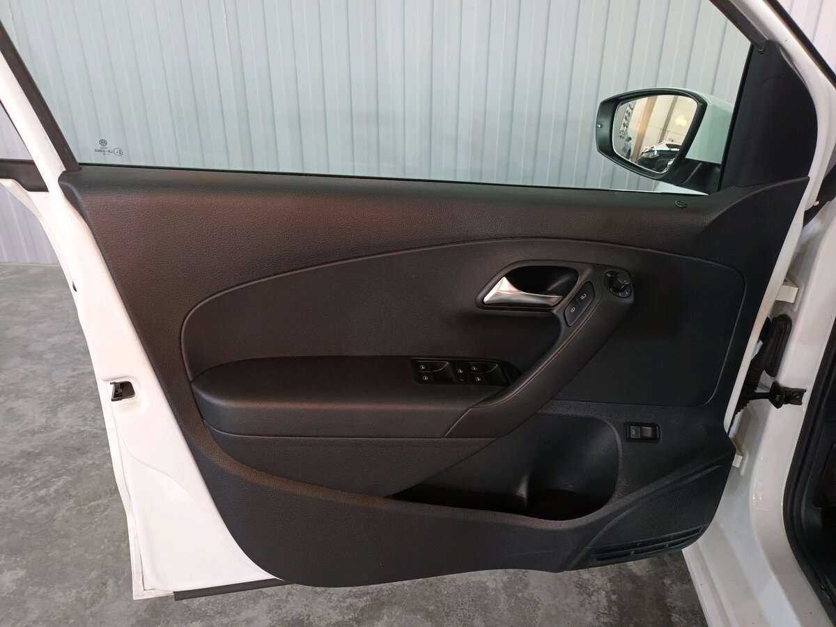Volkswagen Polo, 2019 Фото №19