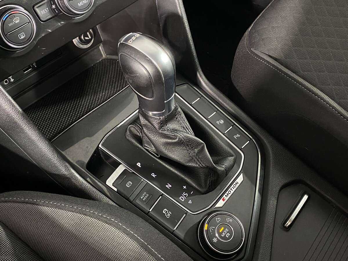 Volkswagen Tiguan, 2017 Фото №16