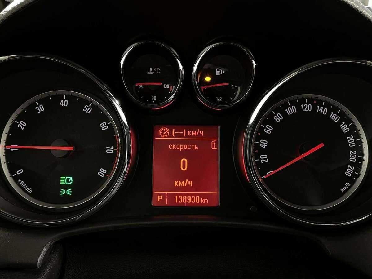 Opel Astra GTC, 2013 Фото №11