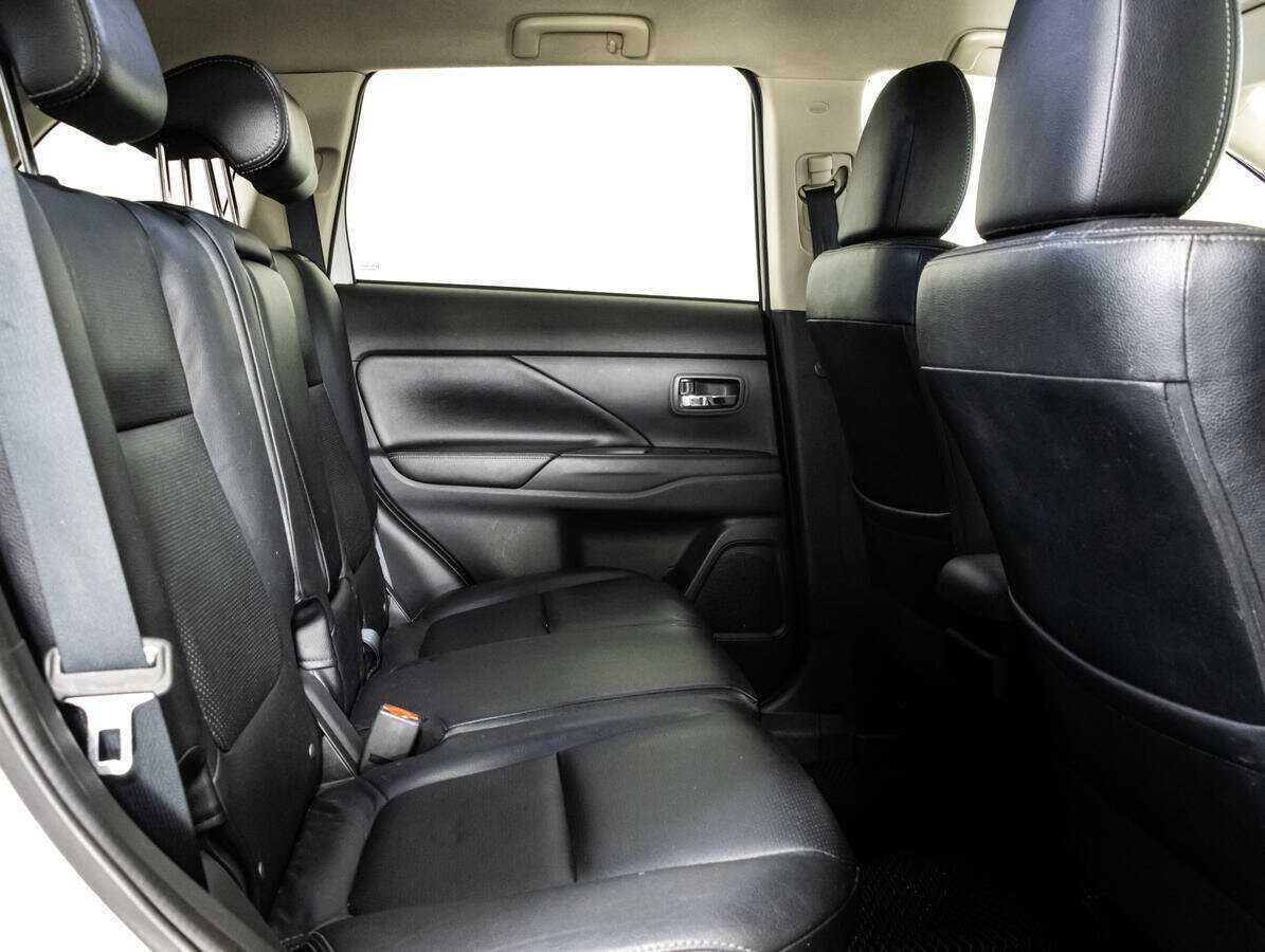 Mitsubishi Outlander, 2014 Фото №15