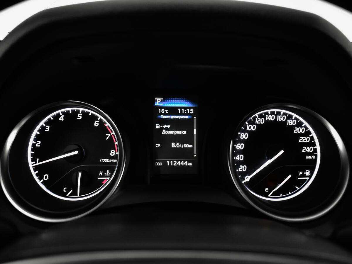 Toyota Camry, 2020 Фото №11