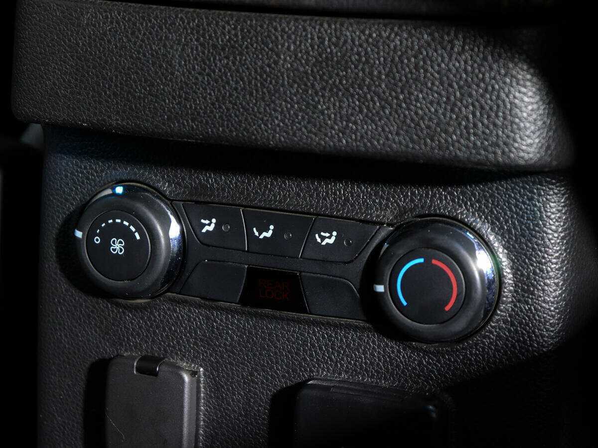 Ford Explorer Sport, 2014 Фото №15