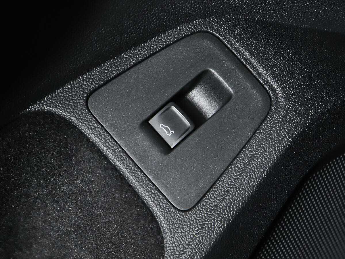 Volkswagen Tiguan, 2018 Фото №18