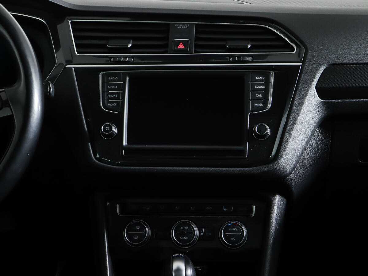 Volkswagen Tiguan, 2017 Фото №14