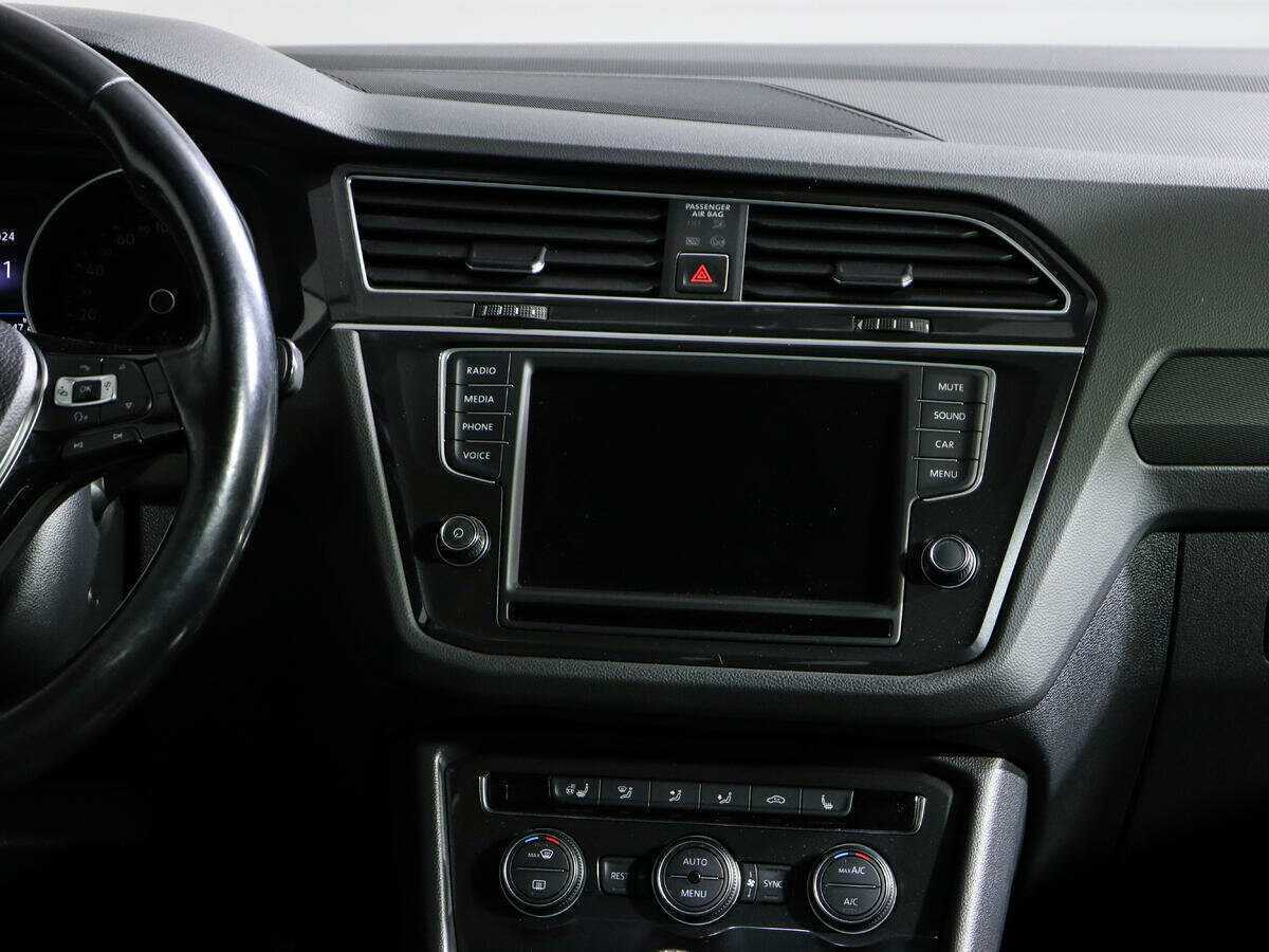 Volkswagen Tiguan, 2017 Фото №13