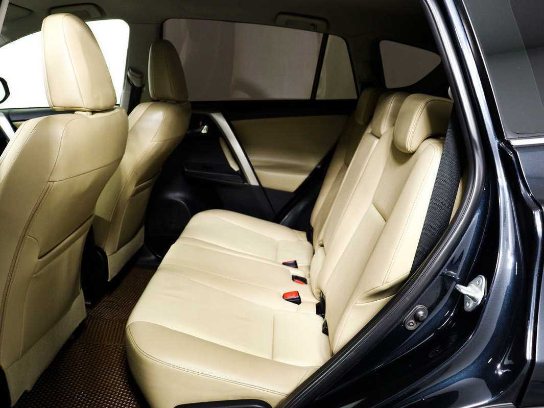 Toyota RAV4, 2015 Фото №12