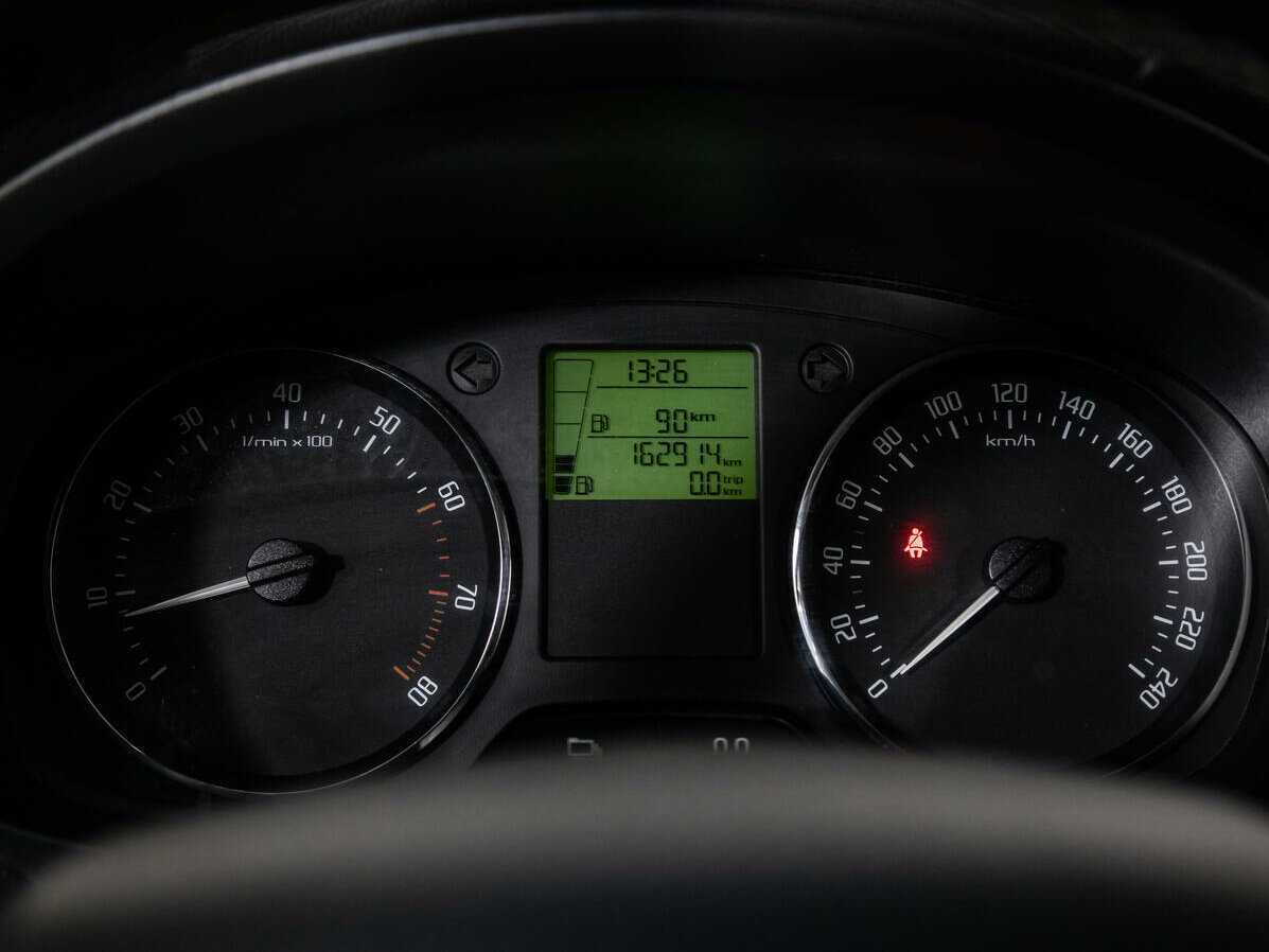 Skoda Fabia, 2013 Фото №12