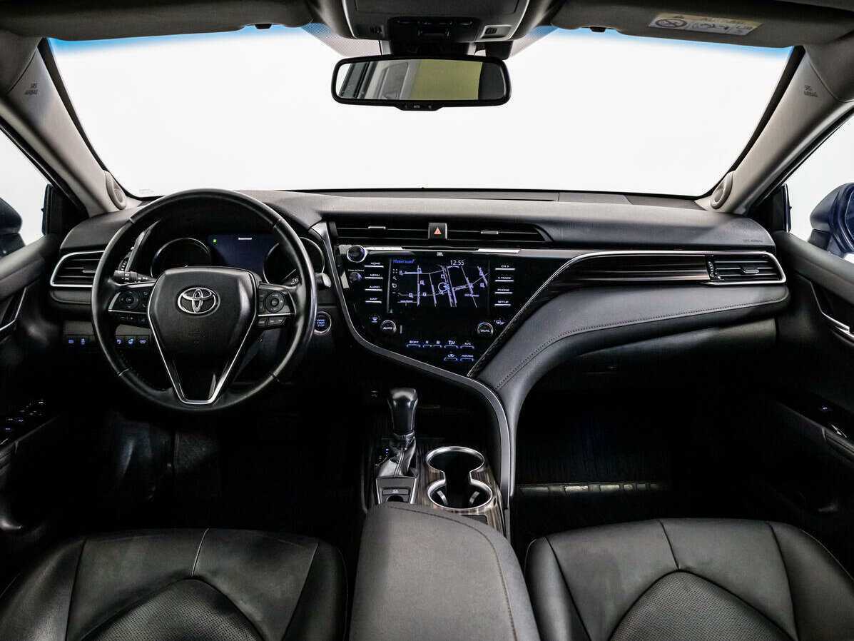 Toyota Camry, 2018 Фото №12