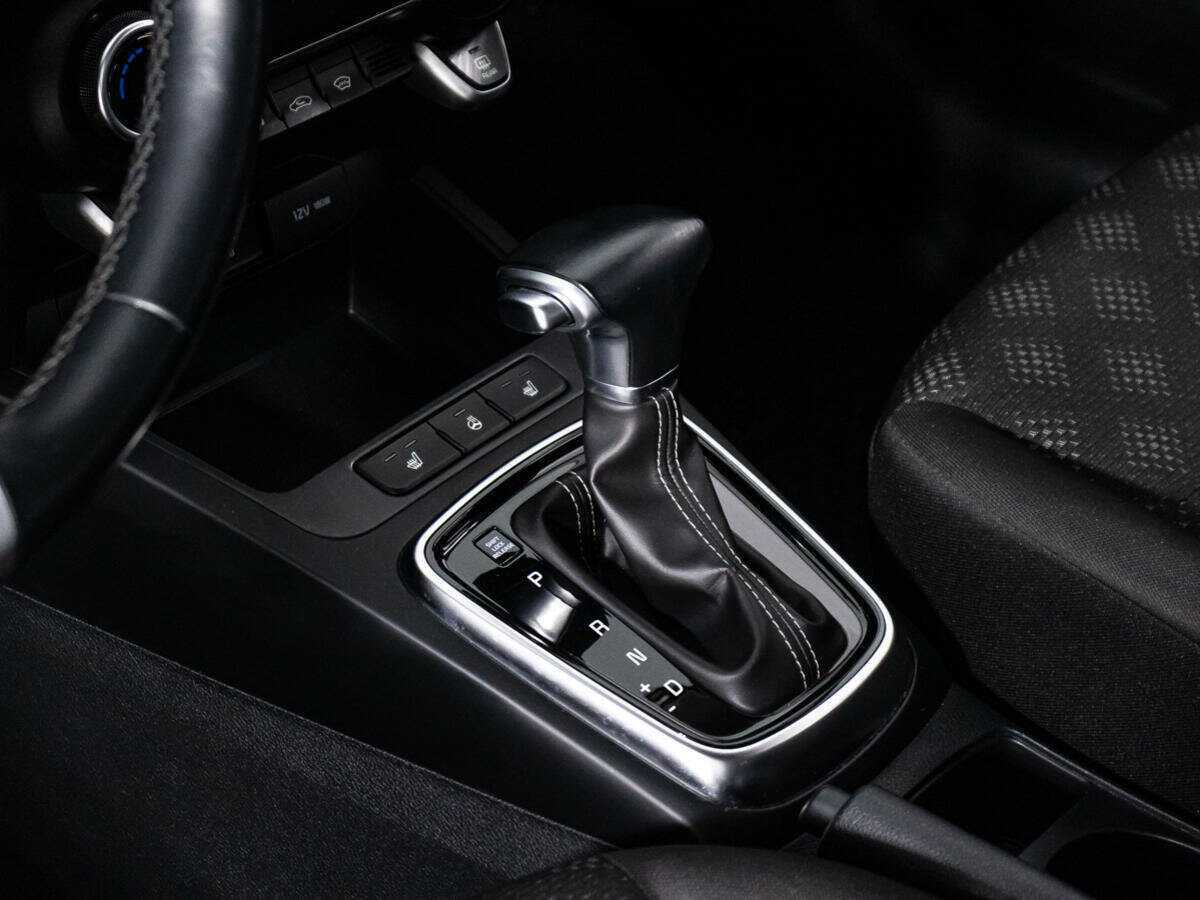 Kia Rio X-Line, 2019 Фото №17