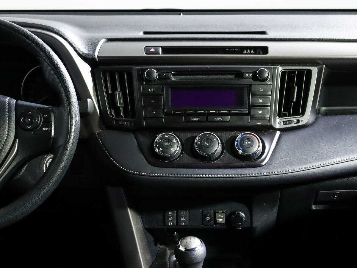 Toyota RAV4, 2018 Фото №13