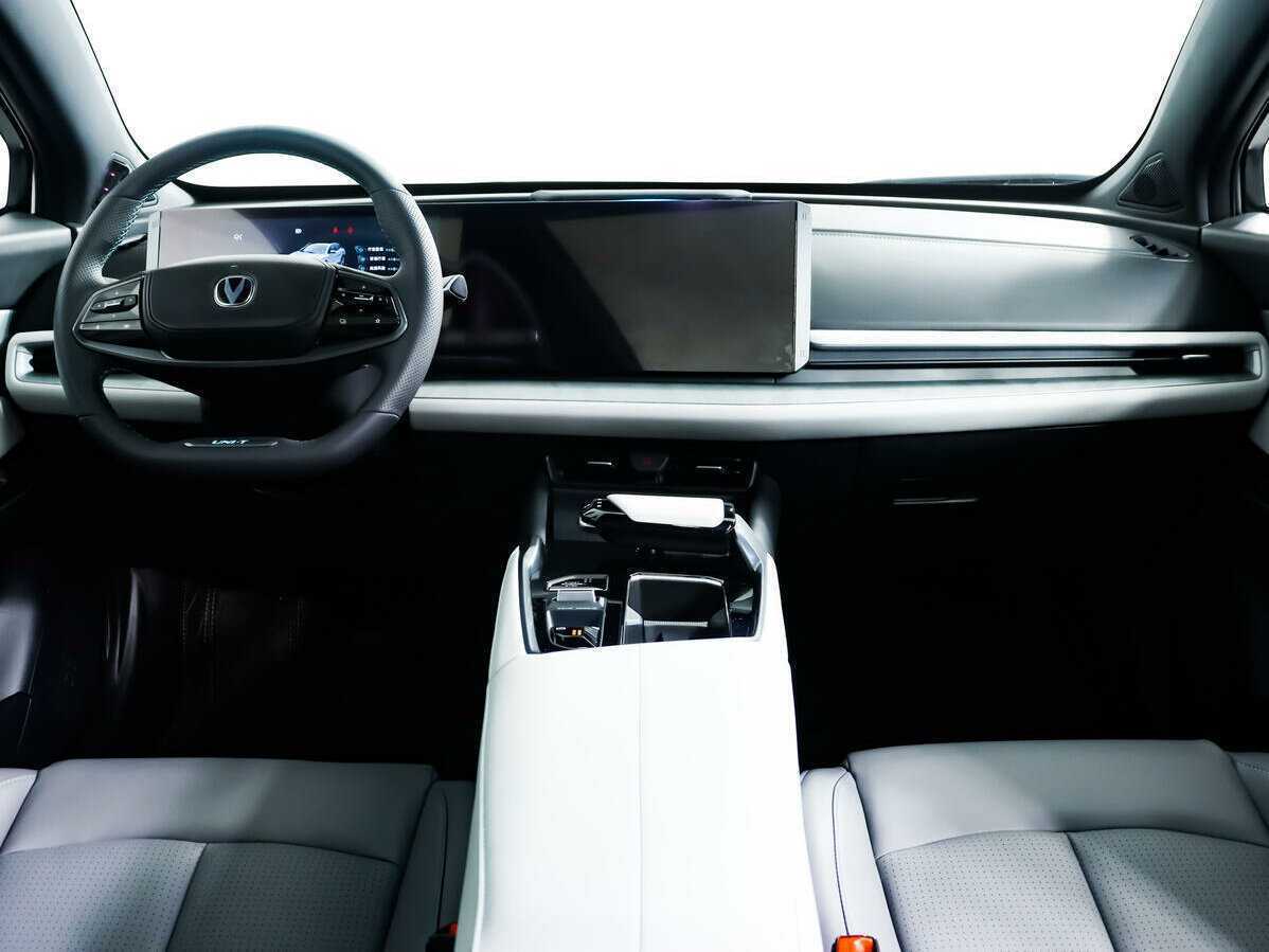 Changan UNI-T, 2023 Фото №9