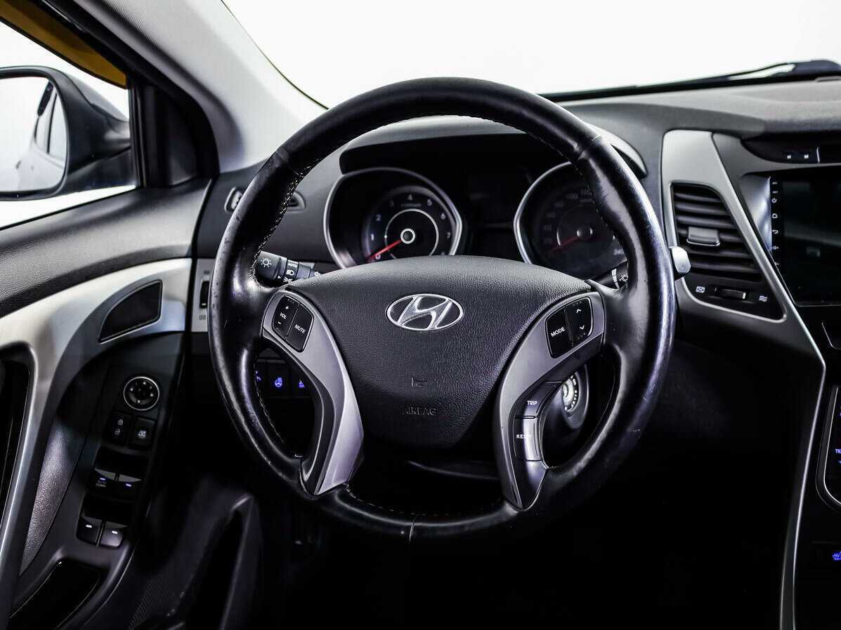 Hyundai Elantra, 2015 Фото №10