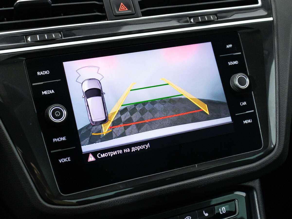 Volkswagen Tiguan, 2018 Фото №15