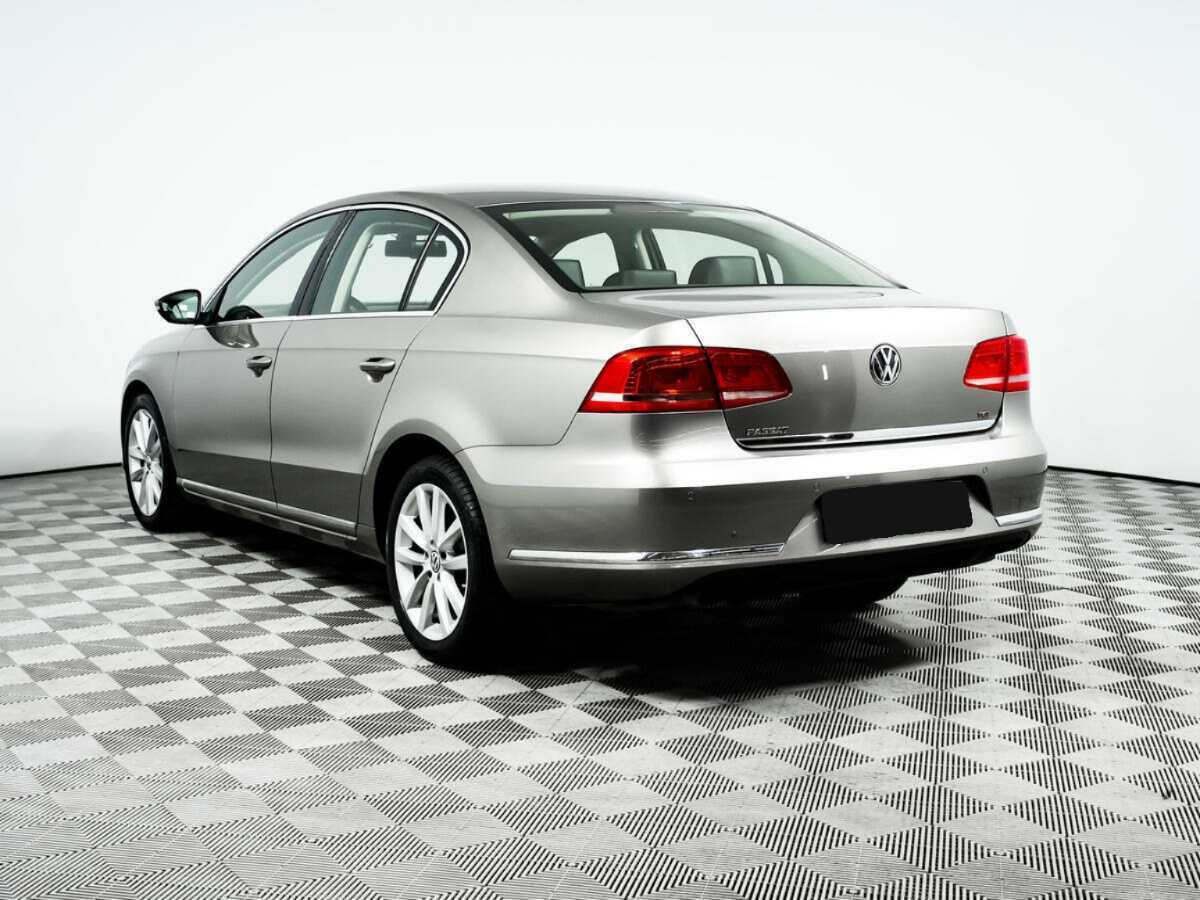 Volkswagen Passat, 2012 - 115 560 км. | Фото №7