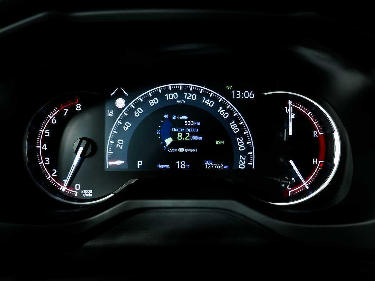 Toyota RAV4, 2020 Фото №10