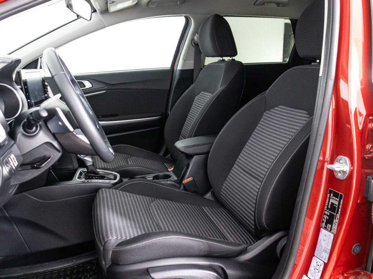 Kia Ceed, 2022 Фото №22