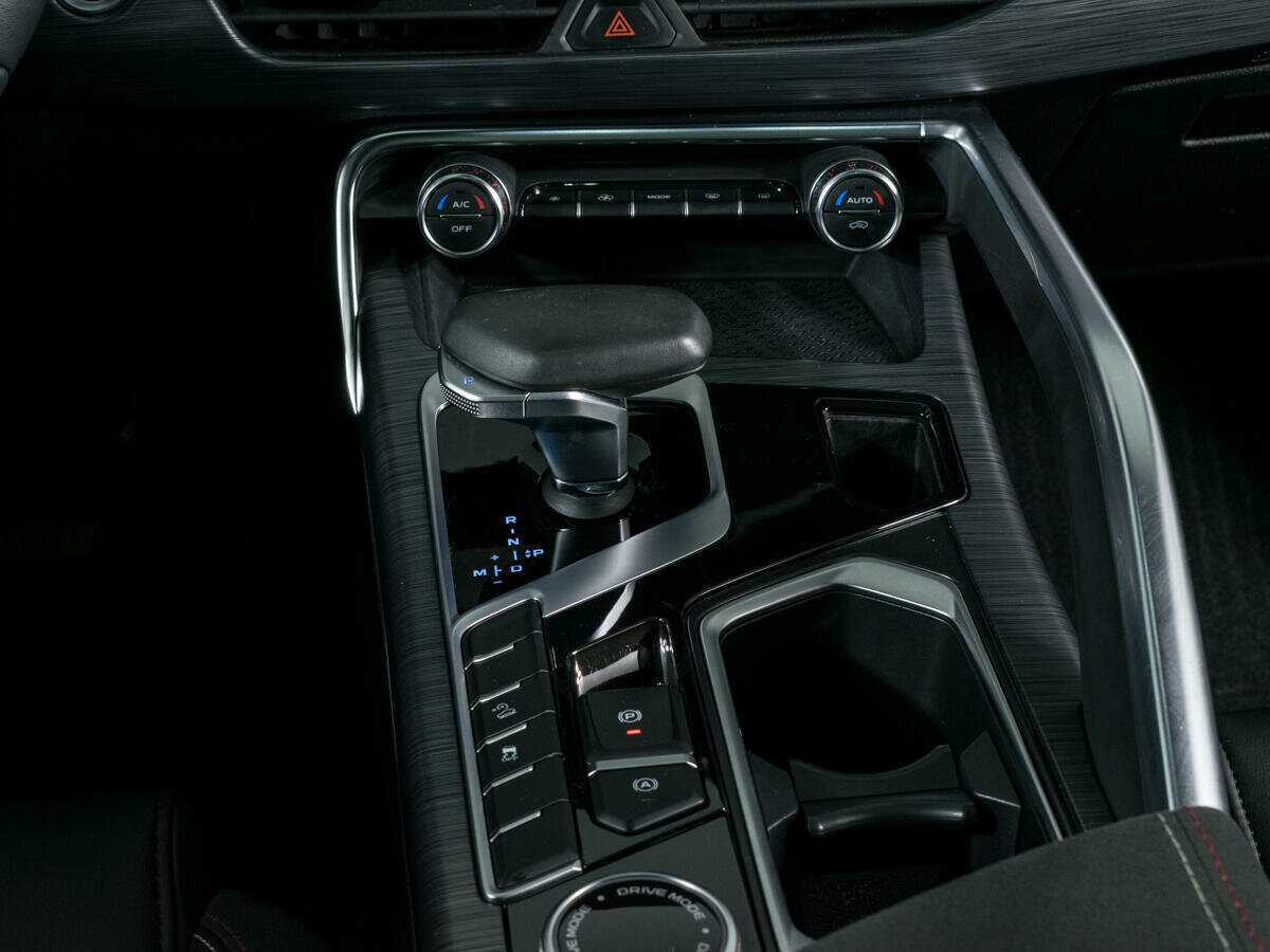 Geely Tugella, 2022 Фото №16