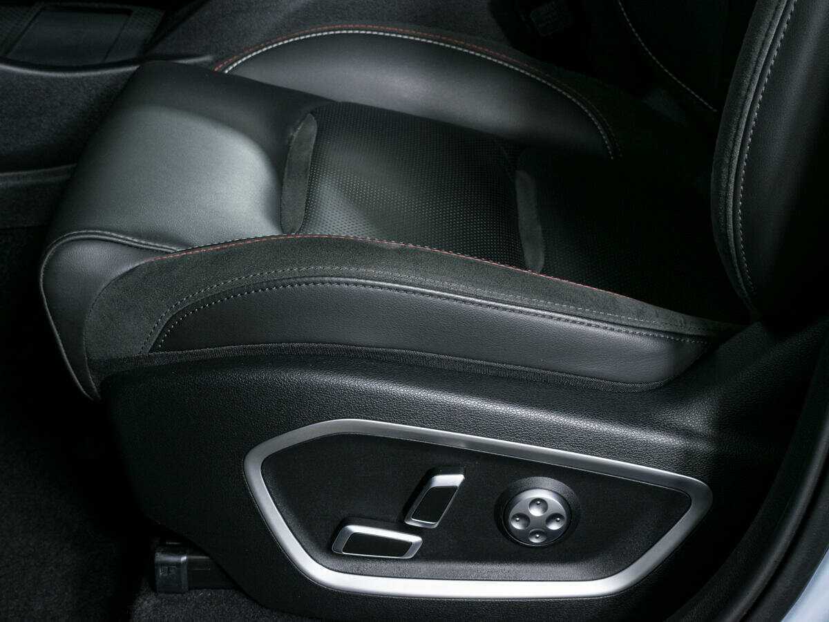 Geely Tugella, 2022 Фото №18