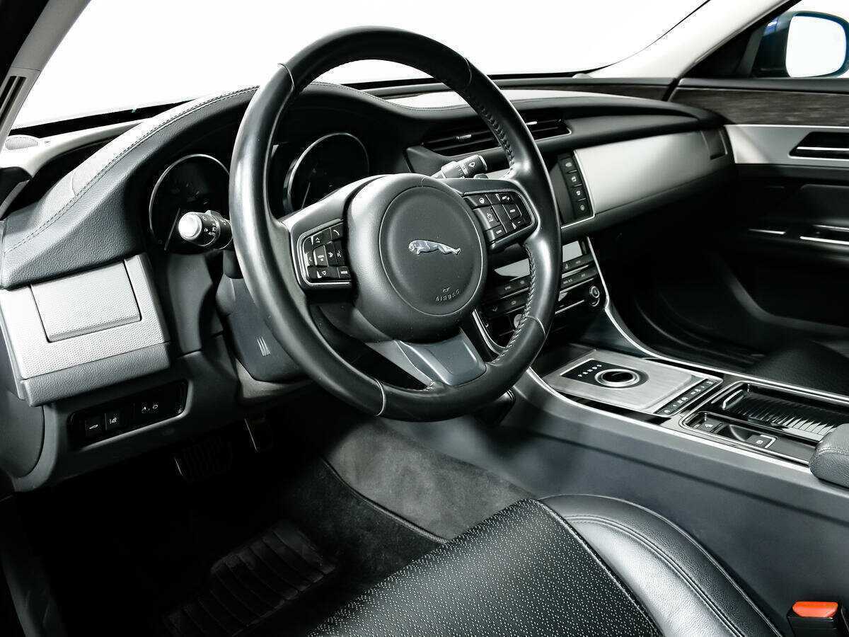 Jaguar XF, 2016 Фото №13