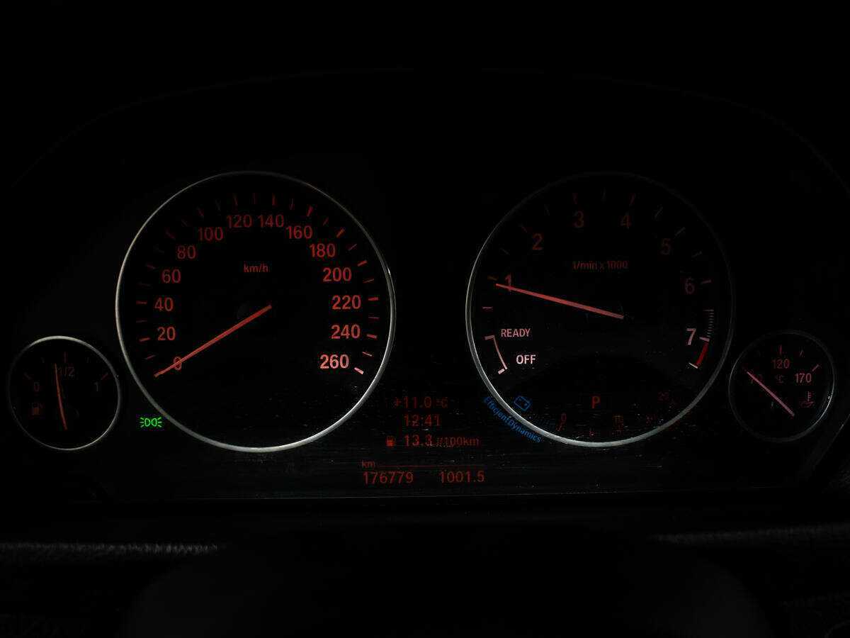 BMW 3 серии 328i xDrive, 2013 Фото №11