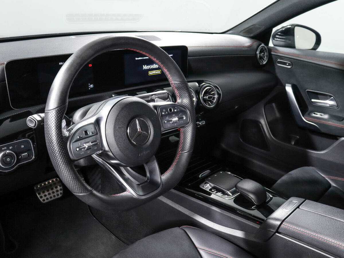 Mercedes-Benz CLA 200, 2019 Фото №14