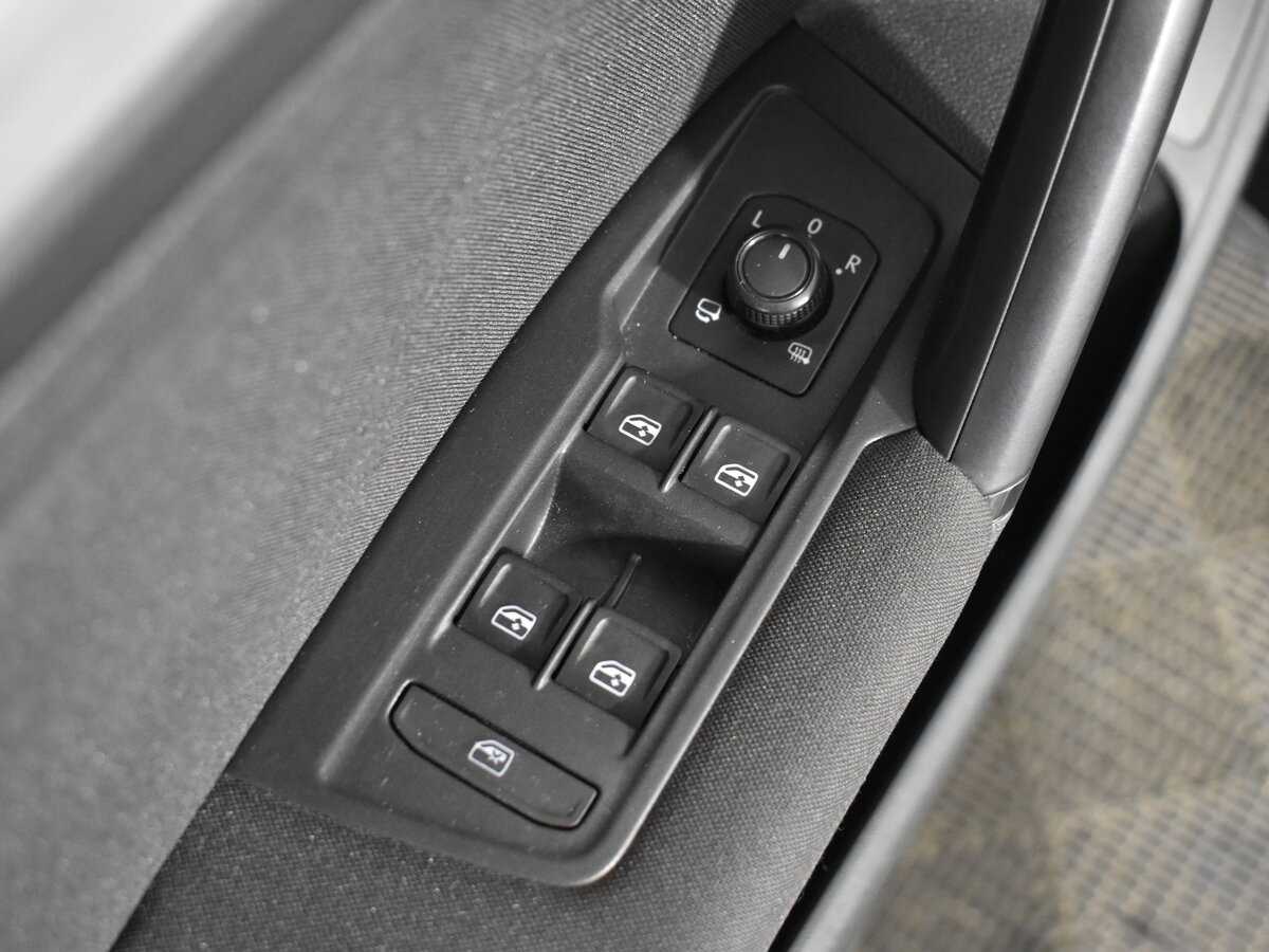 Volkswagen Tiguan, 2018 Фото №10