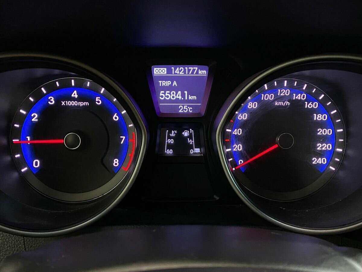 Hyundai i30, 2013 Фото №12