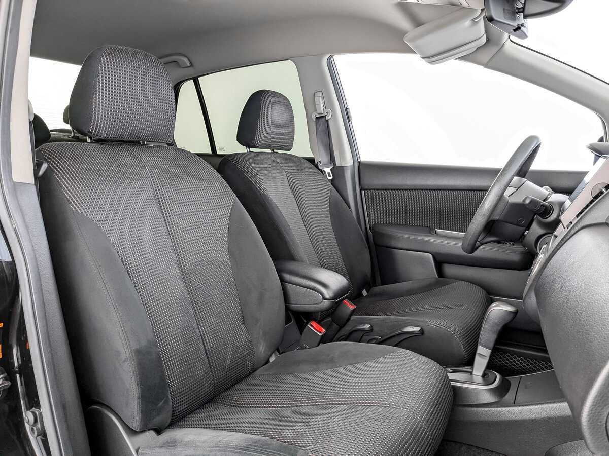 Nissan Tiida, 2013 Фото №19