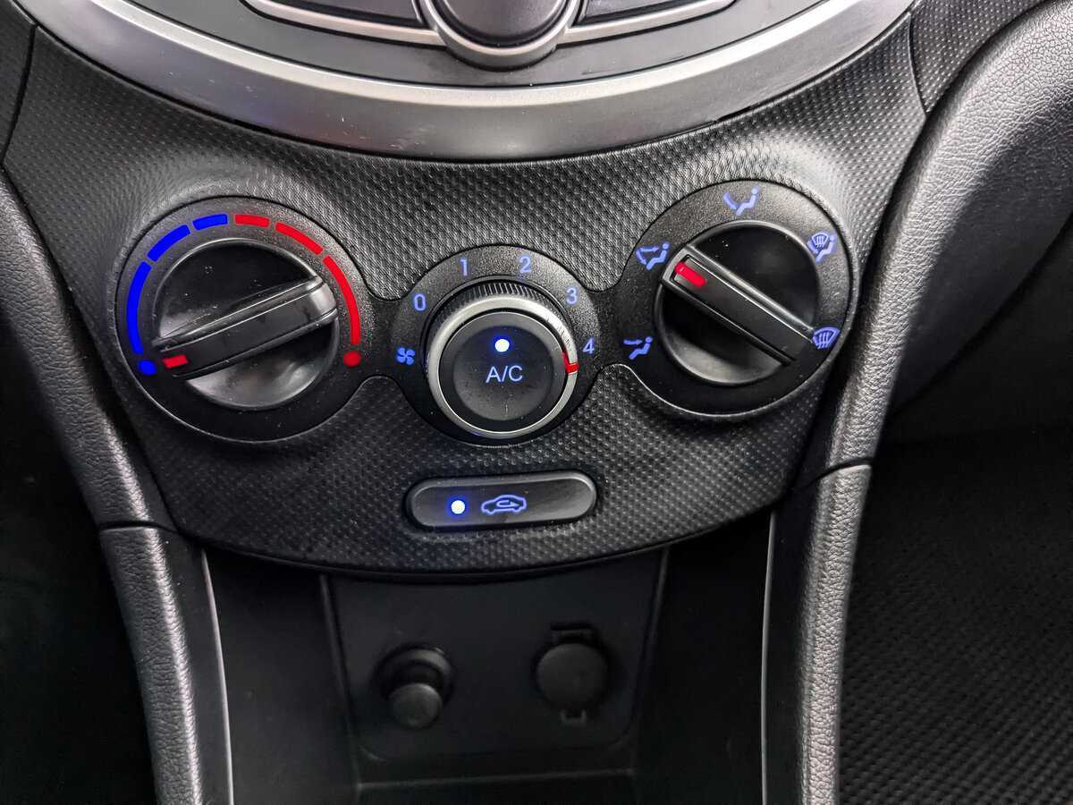 Hyundai Solaris, 2014 Фото №17