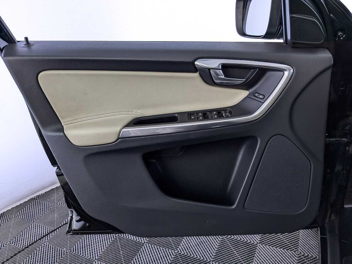 Volvo XC60, 2017 Фото №15