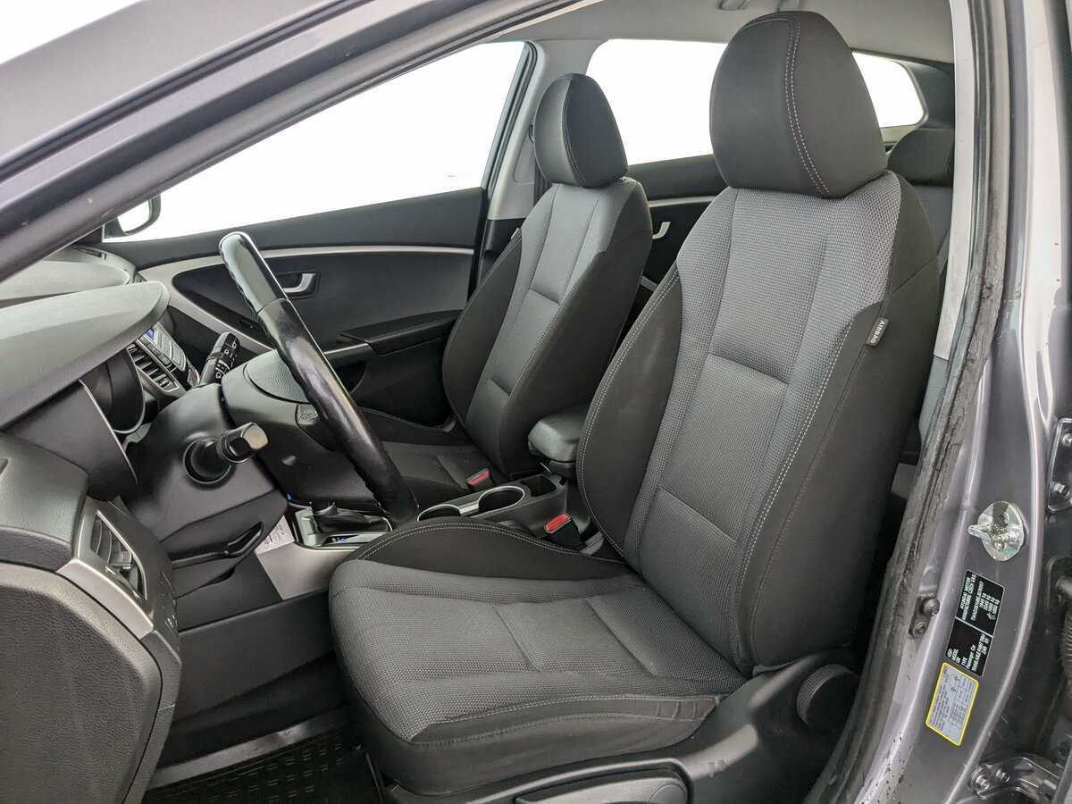 Hyundai i30, 2014 Фото №14