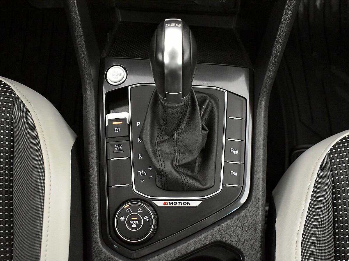 Volkswagen Tiguan, 2019 Фото №14