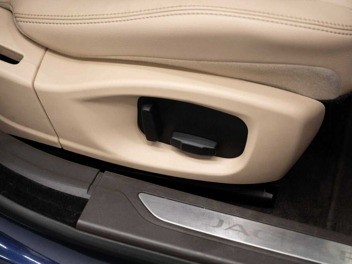 Jaguar XF, 2017 Фото №15