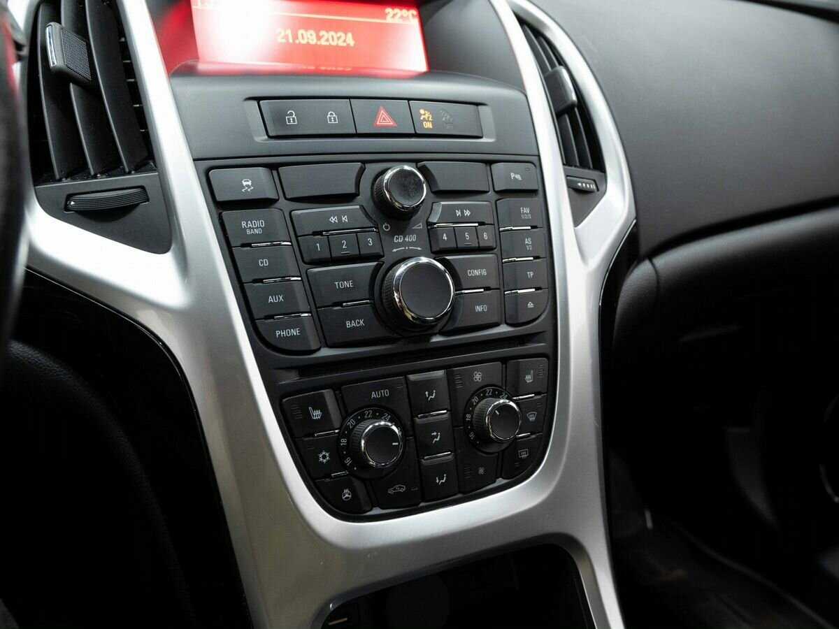 Opel Astra GTC, 2013 Фото №20