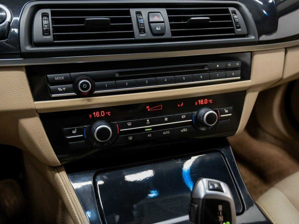 BMW 5 серии 520d, 2014 Фото №19