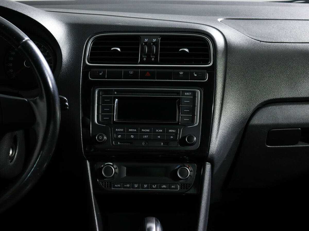 Volkswagen Polo, 2014 Фото №12