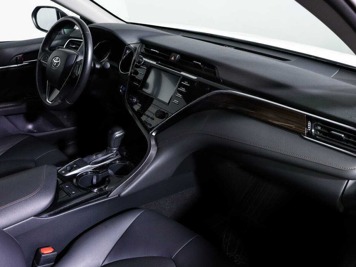 Toyota Camry, 2018 Фото №9