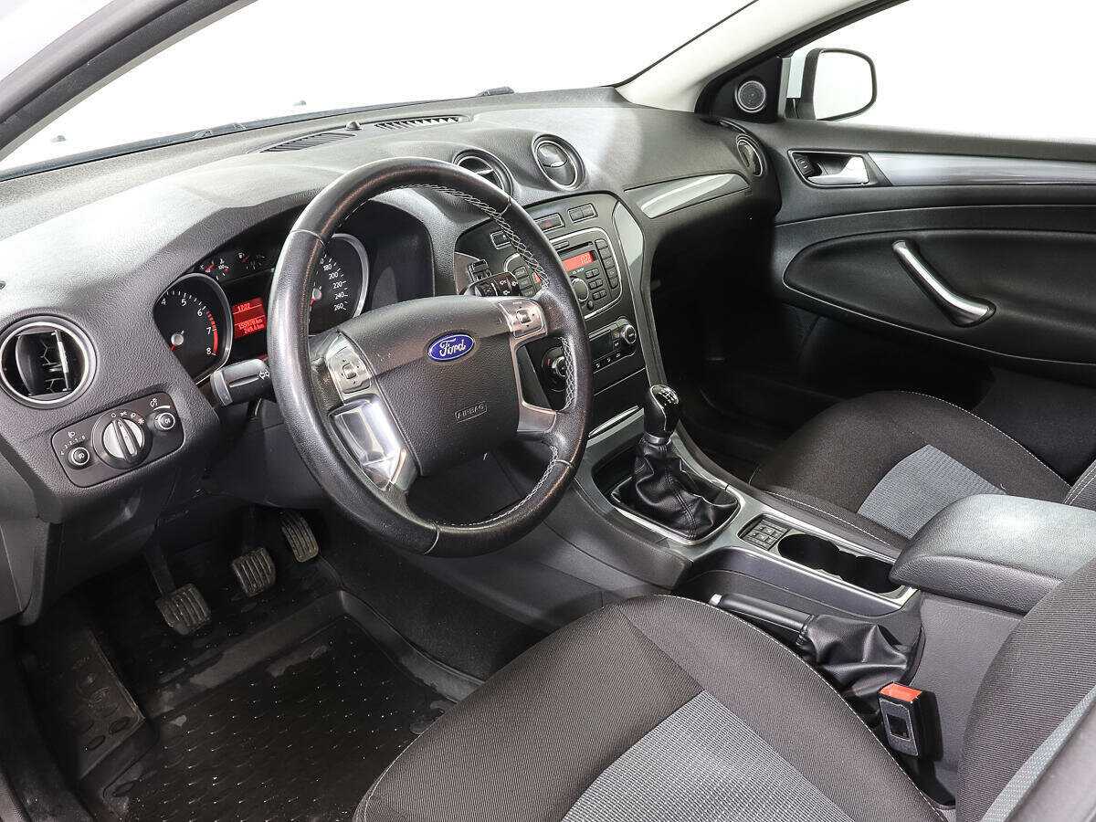 Ford Mondeo, 2013 Фото №13